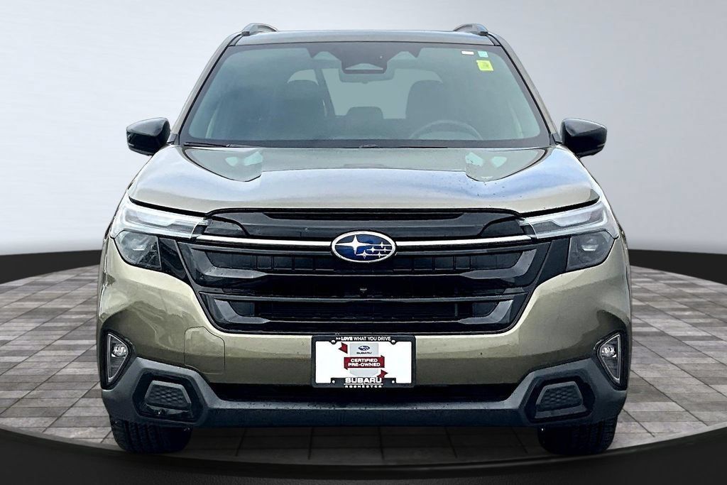 Used 2026 Subaru Forester Touring AWD/4WD image 2