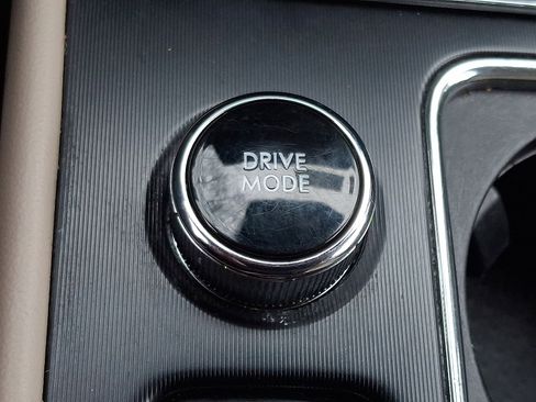 Used 2024 Lincoln Corsair AWD w/ Equipment Group 101A image 25