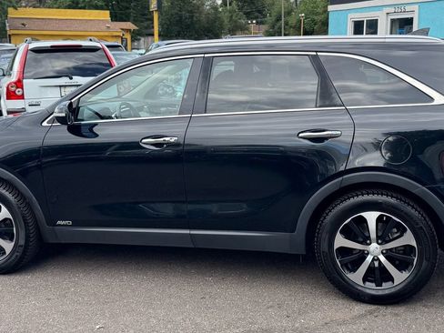 Used 2017 Kia Sorento EX AWD/4WD image 5