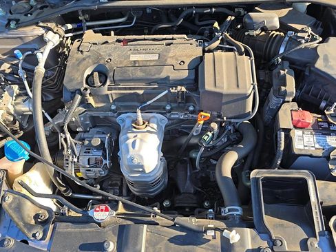 Used 2017 Honda Accord Sport image 7