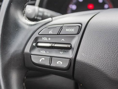 Used 2020 Hyundai Veloster Turbo R-Spec image 32