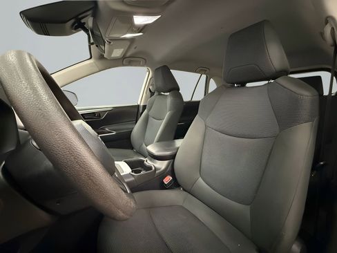 Used 2025 Toyota RAV4 LE image 10