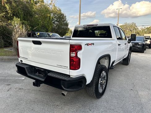 Used 2024 Chevrolet Silverado 2500 Custom w/ Custom Convenience Package image 4