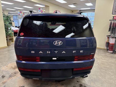Used 2025 Hyundai Santa Fe SEL AWD/4WD image 8