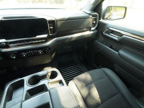 Used 2023 Chevrolet Silverado 1500 LT image 12