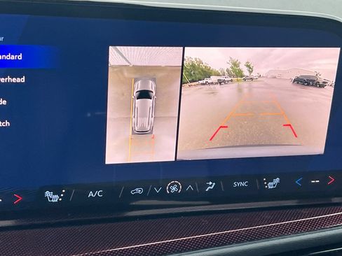 New 2026 Chevrolet Traverse Z71 w/ Enhanced Driving Package AWD/4WD image 18