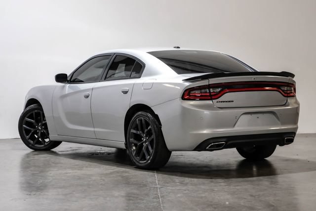 Used 2021 Dodge Charger SXT w/ Blacktop Package RWD image 12