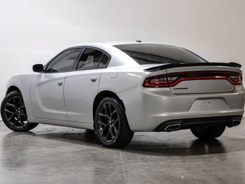 Used 2021 Dodge Charger SXT w/ Blacktop Package RWD image 12