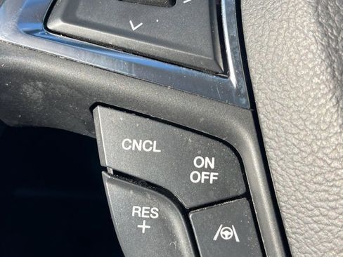 Used 2019 Ford Edge SEL w/ Equipment Group 201A image 22