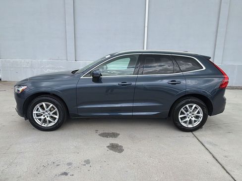 Used 2020 Volvo XC60 T5 Momentum w/ Protection Package Premier AWD/4WD image 2