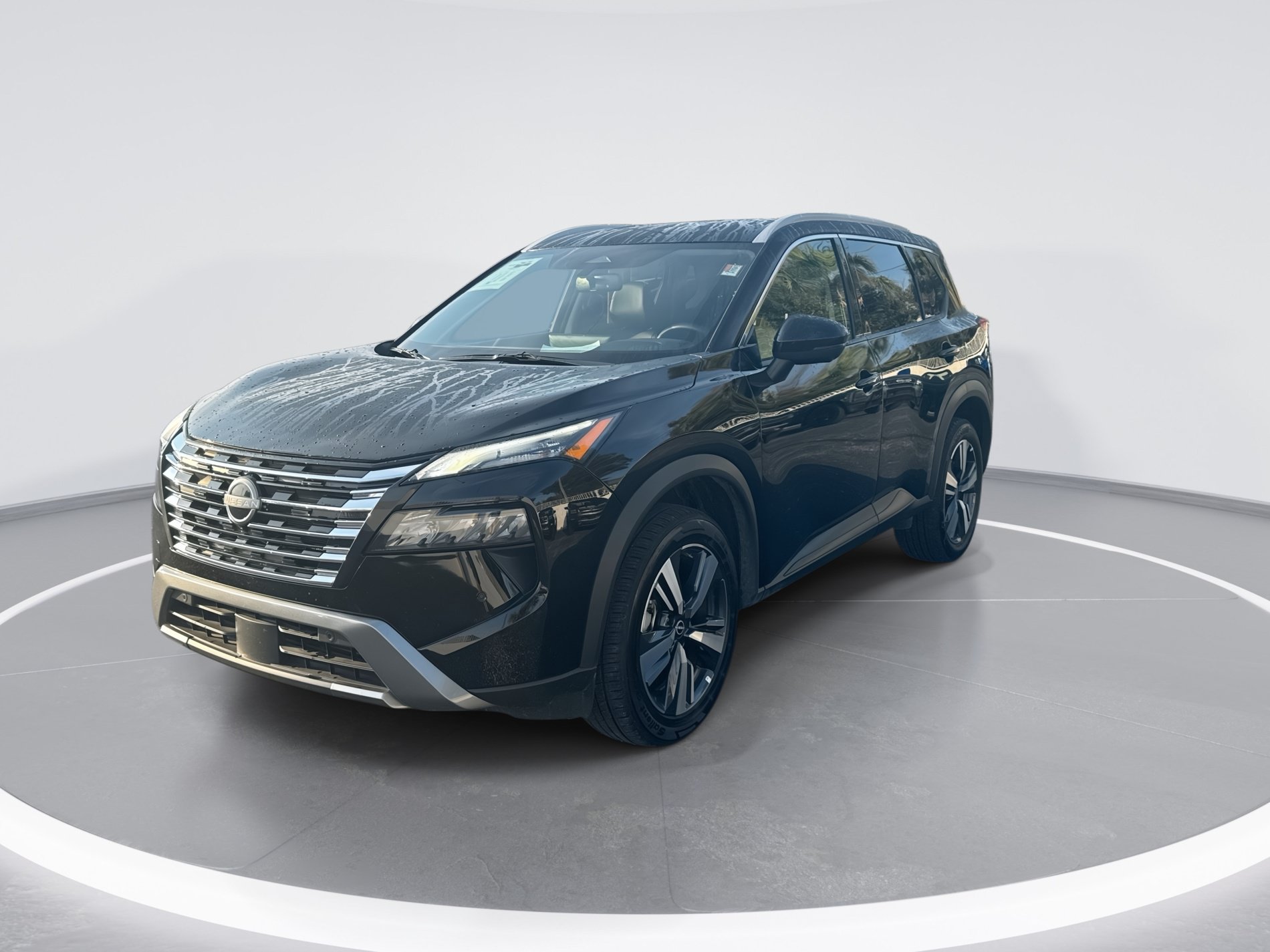 Used 2026 Nissan Rogue SL FWD image 8