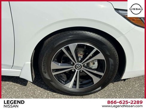 Certified 2022 Nissan Sentra SV w/ Trunk Package FWD image 8