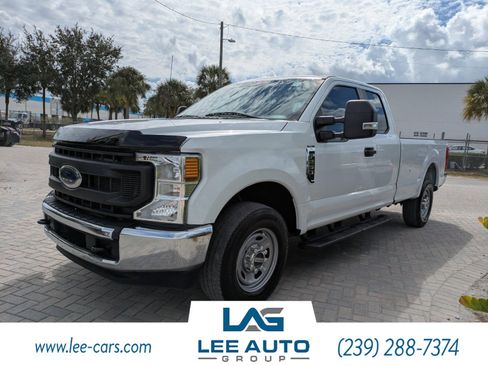 Used 2022 Ford F250 XL w/ Power Equipment Group image 6