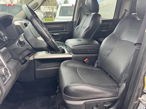 Used 2017 RAM 2500 Laramie w/ Convenience Group AWD/4WD image 4