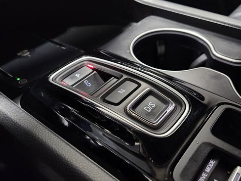 Used 2023 Honda Pilot Elite image 11