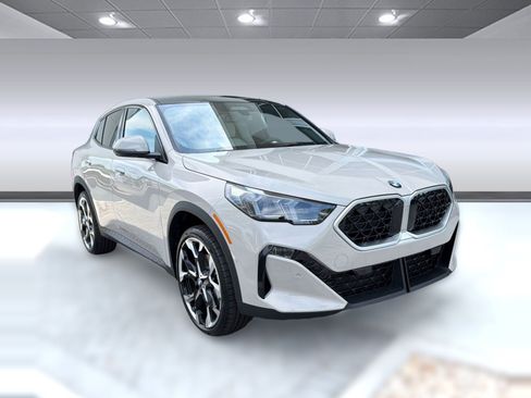 New 2026 BMW X2 xDrive28i w/ Technology Package image 7