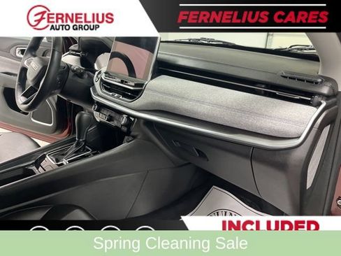Used 2022 Jeep Compass Latitude w/ Convenience Group AWD/4WD image 30
