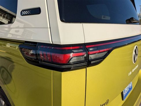 New 2025 Volkswagen ID. Buzz Pro S Plus image 10
