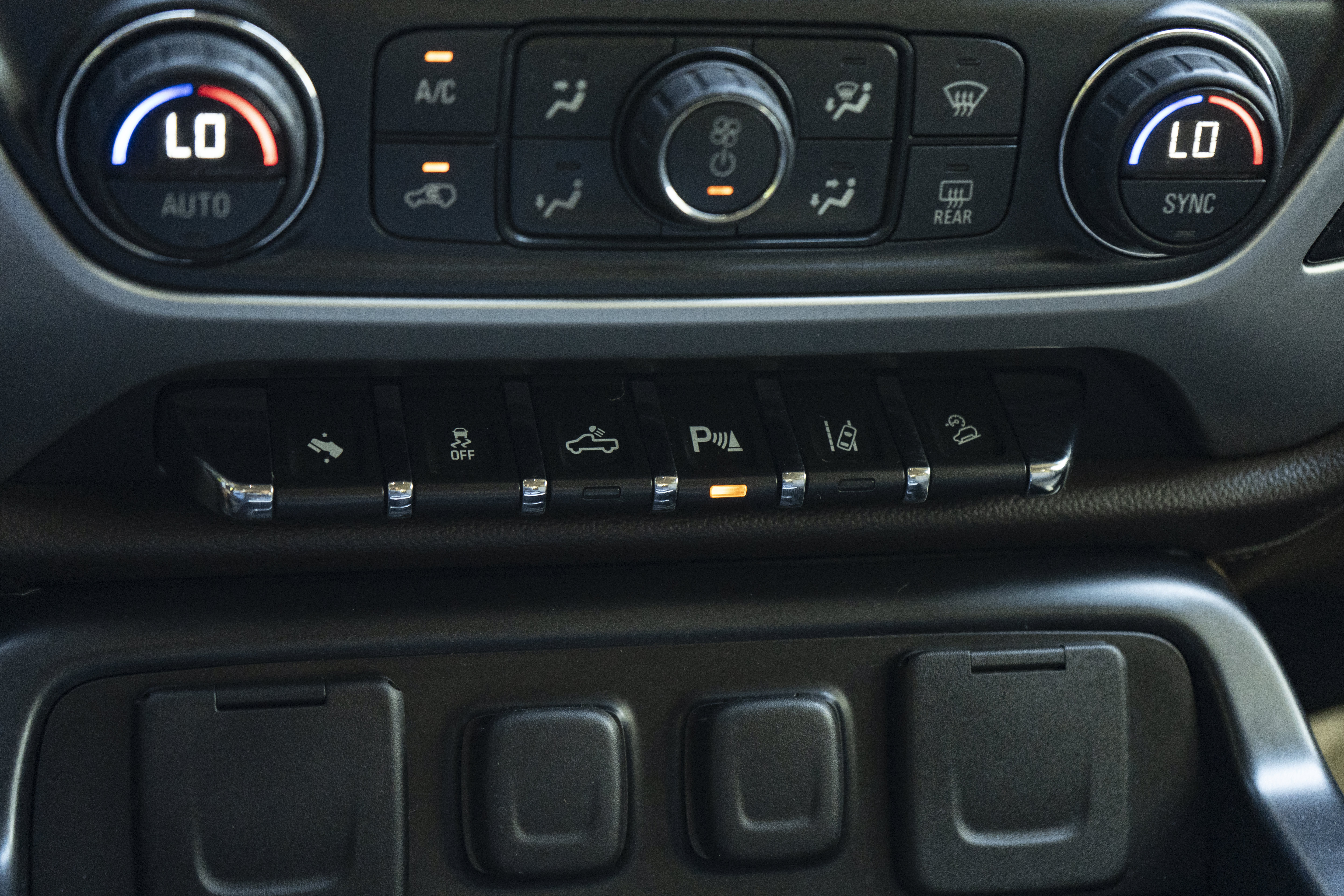 Used 2014 GMC Sierra 1500 SLT AWD/4WD image 30