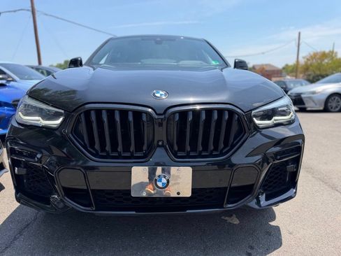 Used 2022 BMW X6 M50i w/ Premium Enhanced Package AWD/4WD image 15