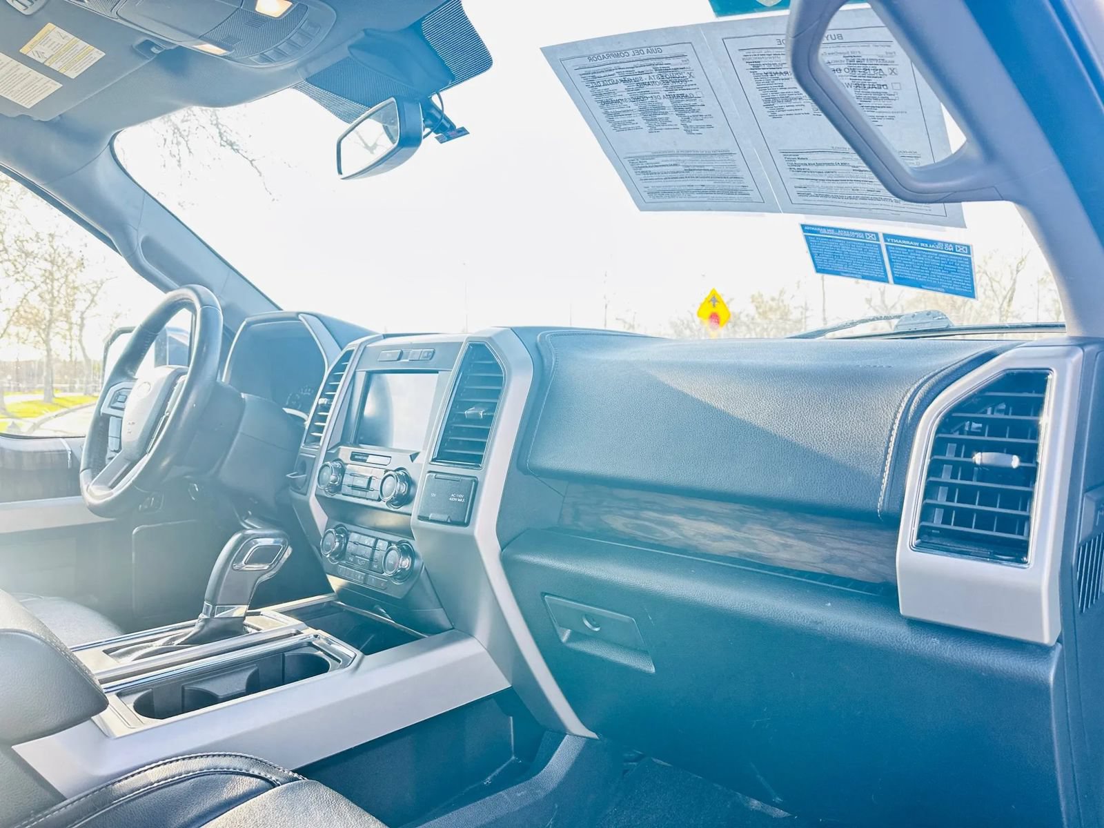 Used 2019 Ford F150 Lariat RWD image 10