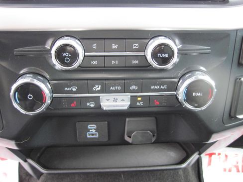 Used 2022 Ford F150 XLT w/ Equipment Group 302A High image 14