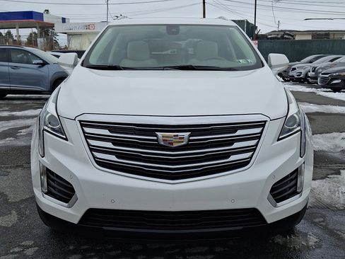 Used 2017 Cadillac XT5 Luxury w/ Driver Awareness Package image 2