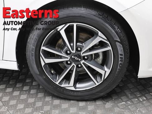 Used 2022 Kia Forte LXS FWD image 30