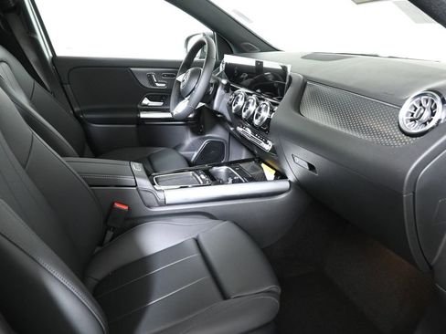 Used 2026 Mercedes-Benz GLA 250 4MATIC image 21