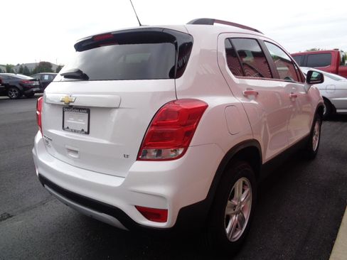 Used 2019 Chevrolet Trax LT w/ LT Convenience Package AWD/4WD image 5
