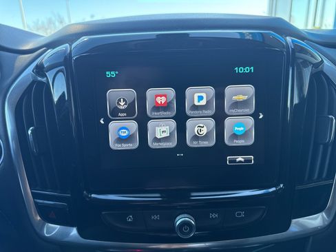 Used 2019 Chevrolet Traverse LT w/ LPO, Floor Liner Package AWD/4WD image 23