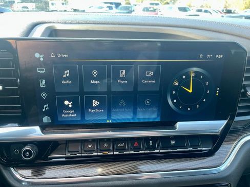 Used 2023 Chevrolet Silverado 1500 LT AWD/4WD image 12