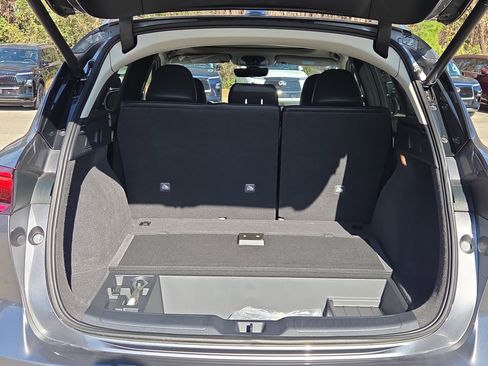 Used 2023 INFINITI QX50 Luxe image 8