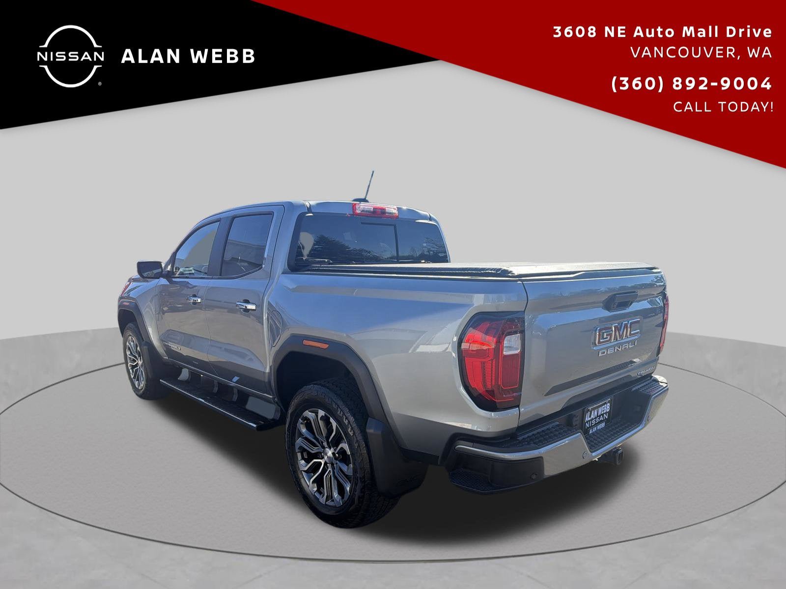 Used 2023 GMC Canyon Denali AWD/4WD image 5