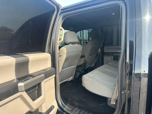 Used 2018 Ford F150 XLT w/ Equipment Group 302A Luxury AWD/4WD image 9