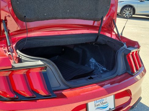 Used 2022 Ford Mustang Convertible w/ Equipment Group 101A image 13