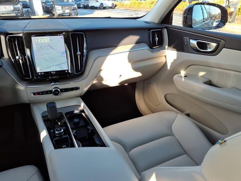 Certified 2023 Volvo XC60 B5 Plus w/ Protection Package Premier image 14