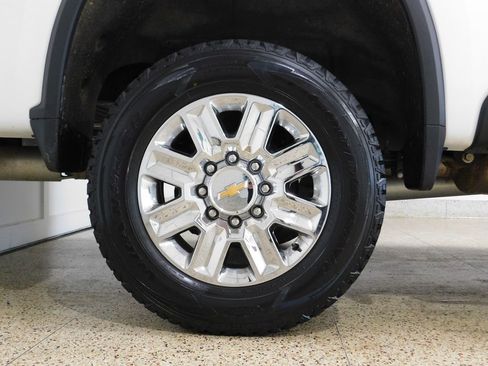 Used 2024 Chevrolet Silverado 2500 High Country w/ Technology Package AWD/4WD image 98