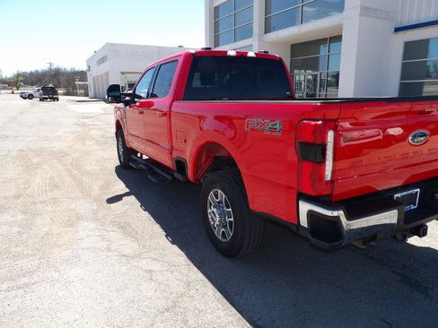 Used 2024 Ford F350 Lariat AWD/4WD image 11