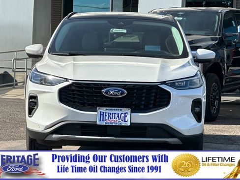 New 2024 Ford Escape SE w/ PHEV Premium Package image 6