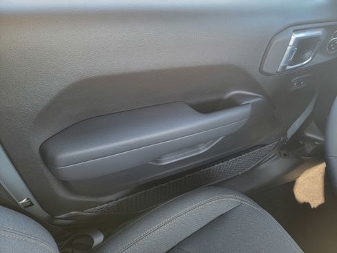 New 2025 Jeep Wrangler Sport S image 29