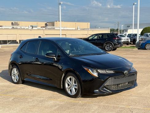 Used 2020 Toyota Corolla SE w/ SE Preferred Package FWD image 4