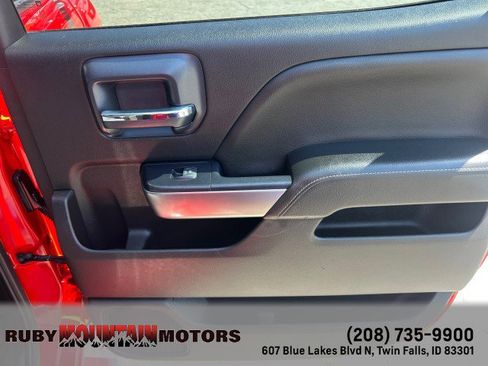 Used 2018 Chevrolet Silverado 1500 LT w/ All Star Edition image 32