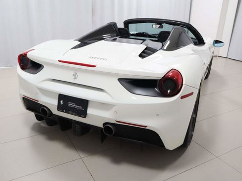 Certified 2018 Ferrari 488 Spider RWD image 11