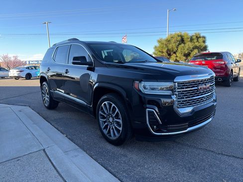 Used 2021 GMC Acadia Denali w/ Denali Technology Package image 4