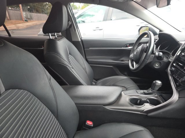 Used 2021 Toyota Camry SE FWD image 13
