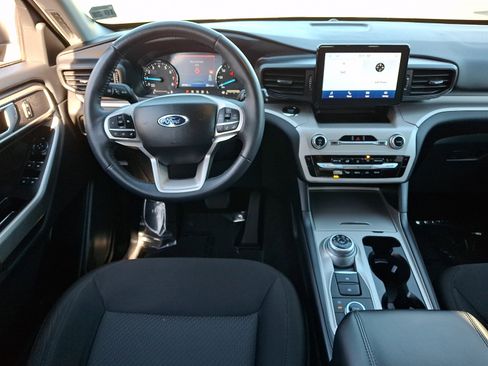 Certified 2023 Ford Explorer XLT AWD/4WD image 12