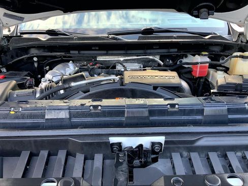Used 2022 GMC Sierra 2500 AT4 w/ AT4 Premium Plus Package AWD/4WD image 31