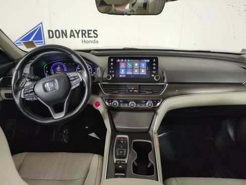 Used 2020 Honda Accord Touring image 15