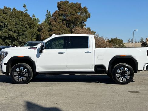 Used 2024 GMC Sierra 2500 Denali w/ Denali Reserve Package image 7